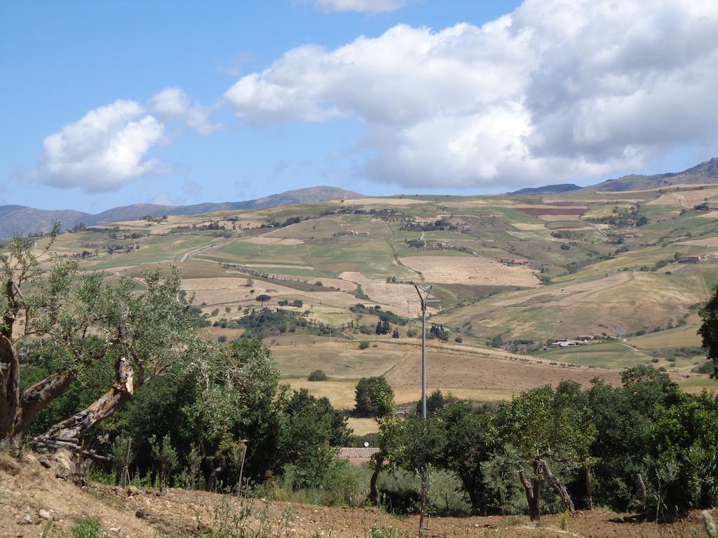 Agriturismo San Pietro Gangi Εξωτερικό φωτογραφία